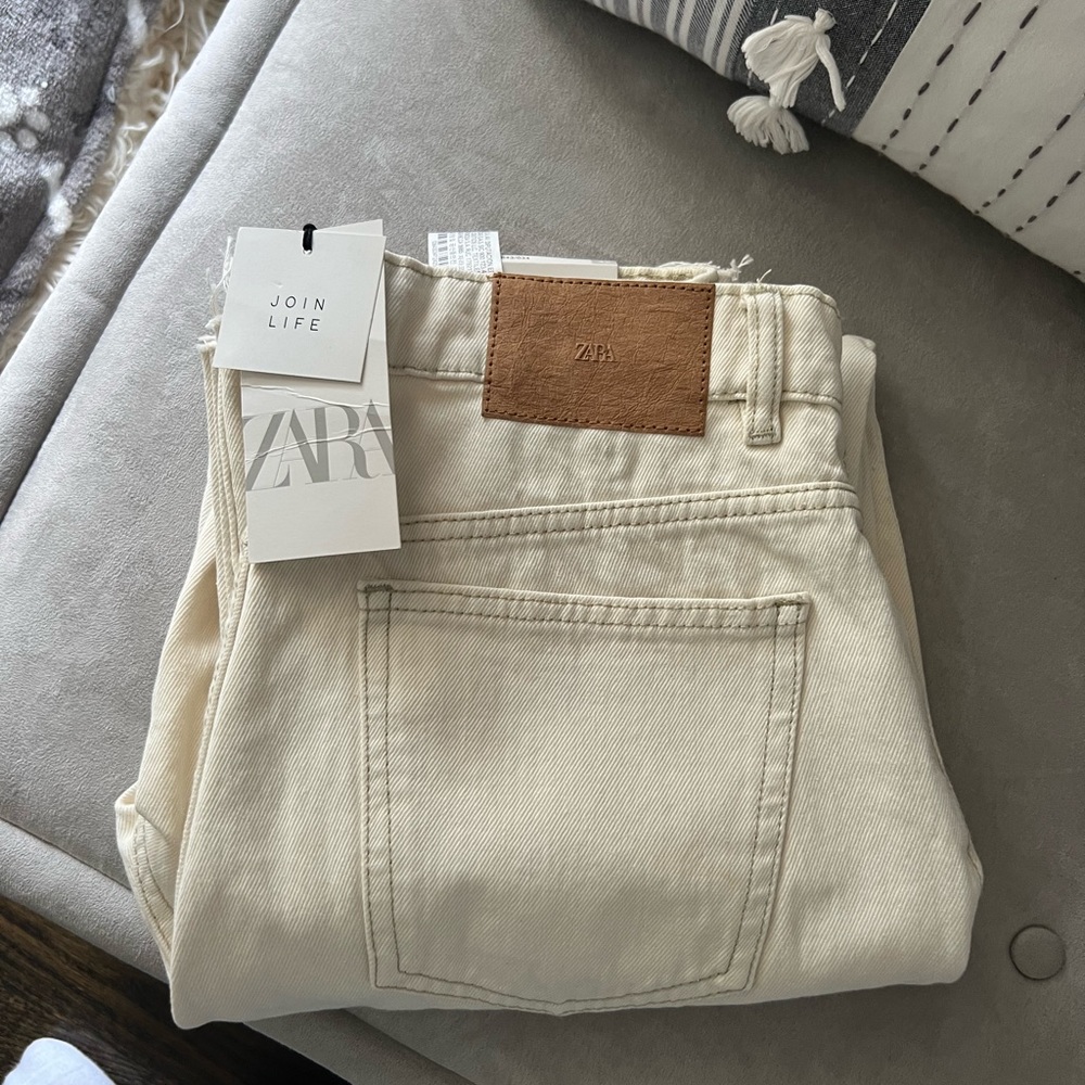 NWT Zara White Denim size 42